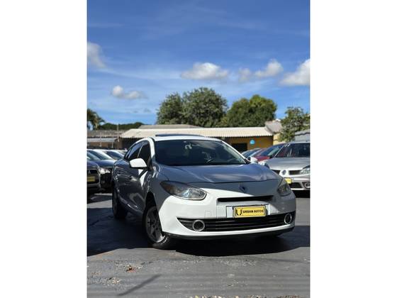 RENAULT FLUENCE 2.0 DYNAMIQUE 16V FLEX 4P AUTOMÁTICO